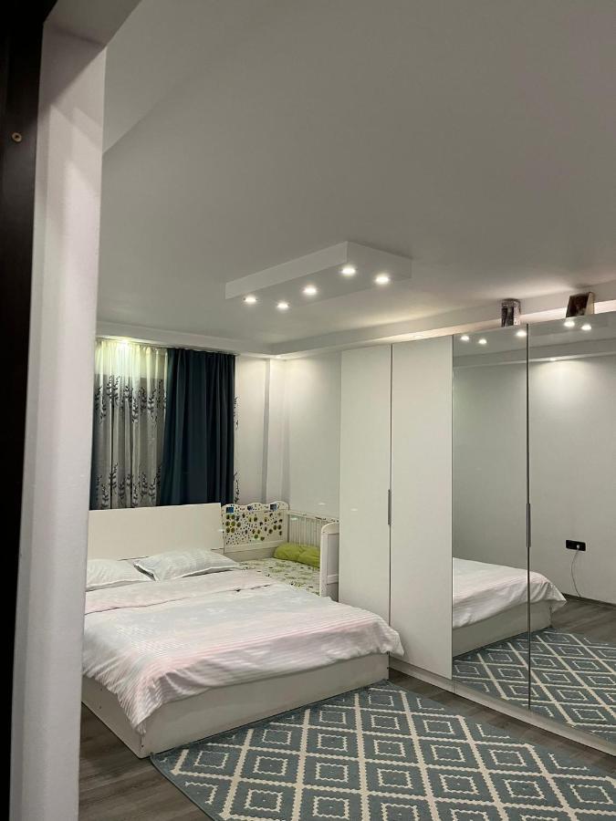 Apartament Mattias Кэлимэнешти Экстерьер фото